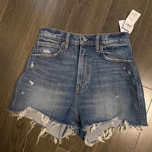 Abercrombie curve love high rise mom short